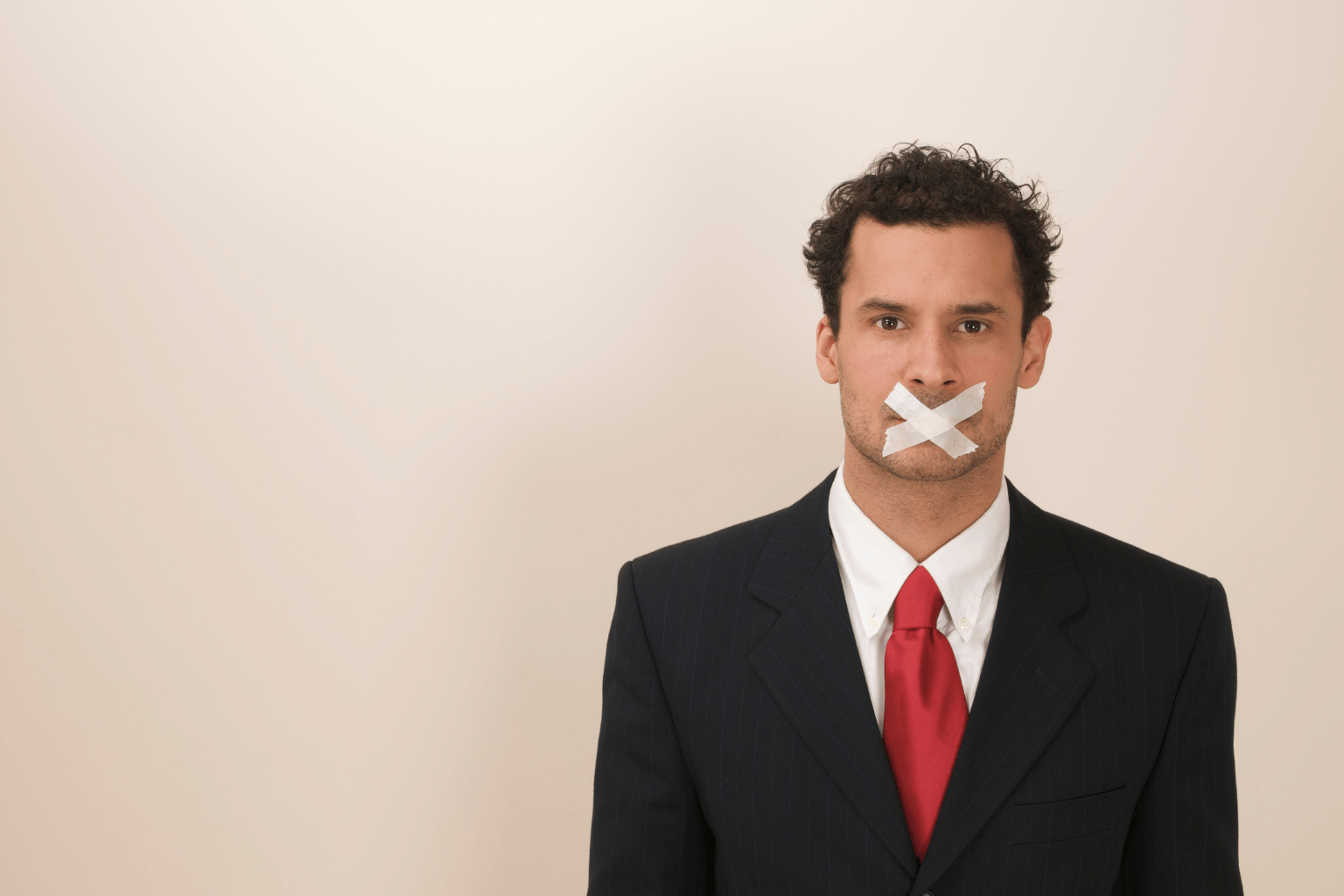 8 stvari koje pametni ljudi čuvaju za sebe — a većina ih i dalje deli svima